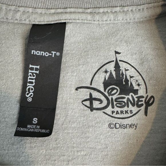 Walt Disney Word Grey Characters T-shirt S - Picture 2 of 6